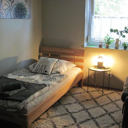 #3 Gemuetliches Ruhiges Zimmer Gartenblick, Gemeinschaftsbad W-Lan Airport Nah Gelegen Mit Late Night Check In Haus Nr 9,5 Trunkelsberg Exterior foto